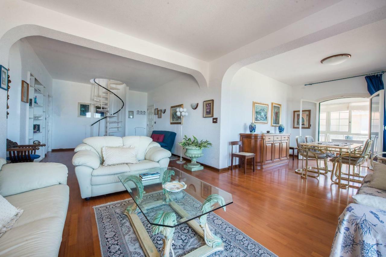 פלרמו Casa Con Terrazza Sul Mare All'Addaura מראה חיצוני תמונה